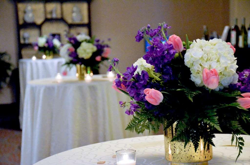 Doubletree By Hilton Hotel Boston - Bedford Glen Facilities photo