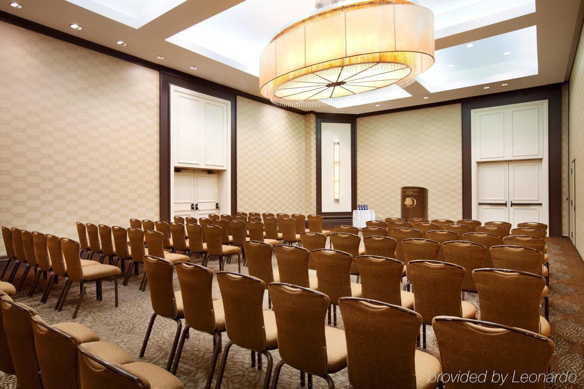 Doubletree By Hilton Hotel Boston - Bedford Glen Exterior photo